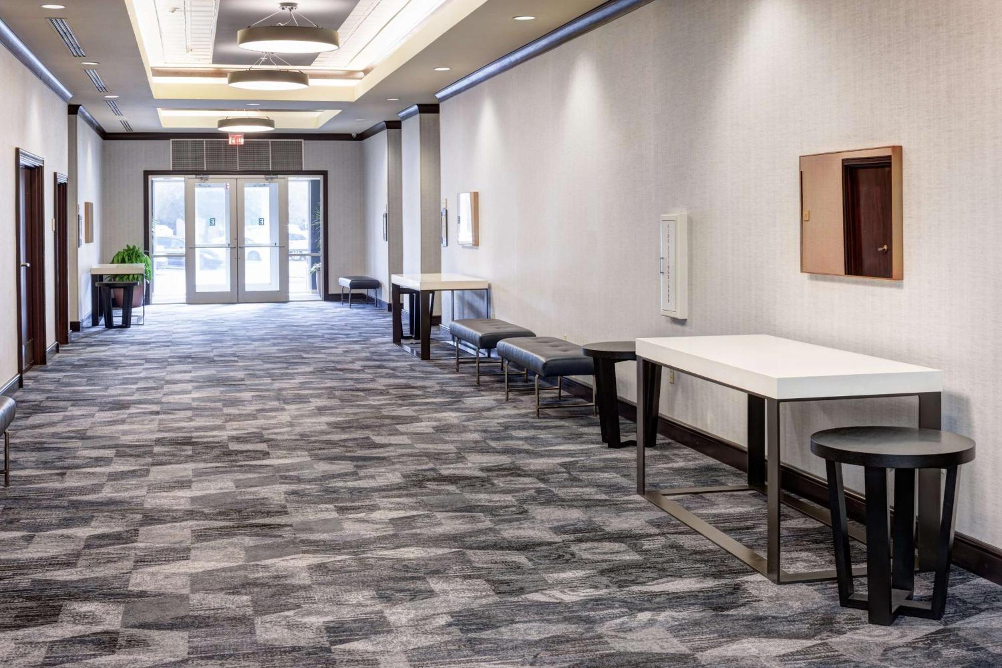 Embassy Suites By Hilton Tampa Brandon Exterior foto